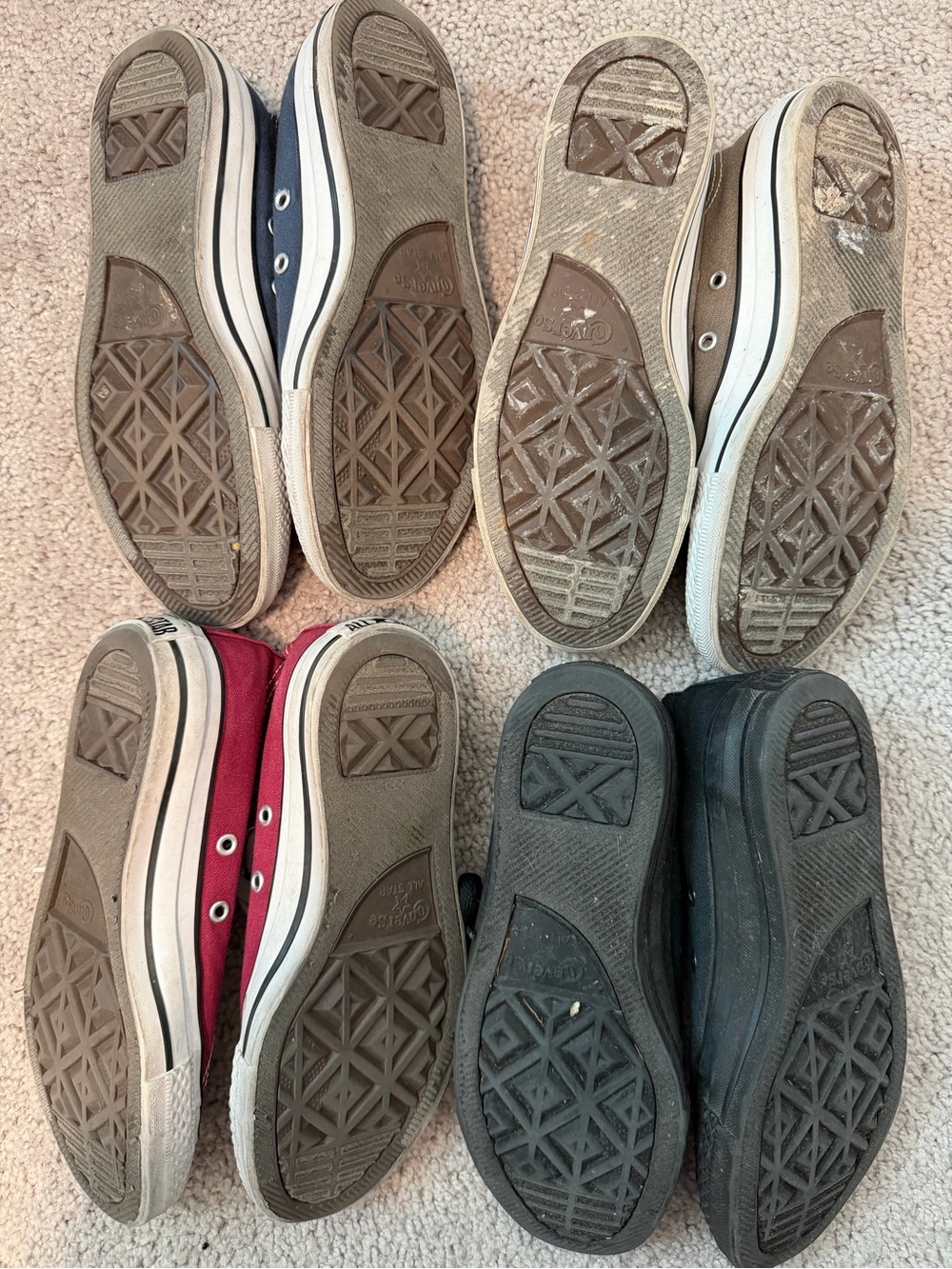 Converse All Star Chuck Taylor Low Sneakers 4 pairs Women 6 - Picture 2 of 3